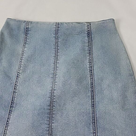 🖤 5/$20 🖤 WILD FABLE.. Jean skirt.. - Picture 3 of 10